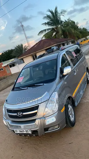 Hyundai Starex 2015 Grey