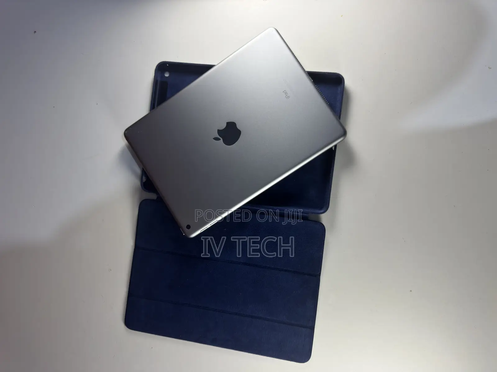 Apple iPad Wi-Fi 32 GB Silver