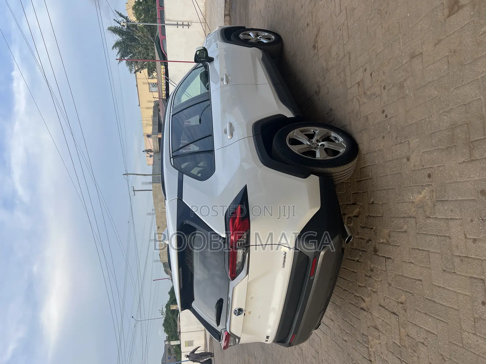 Toyota RAV4 Hybrid 2020 White