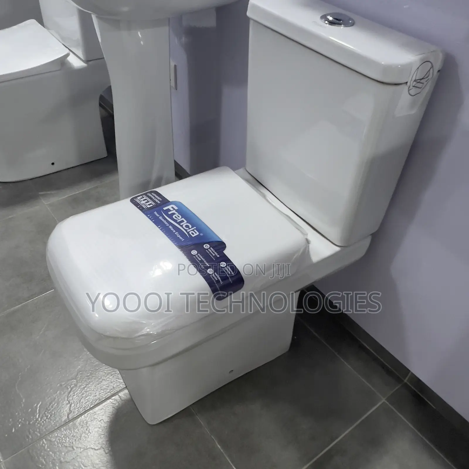 Frencia Close Coupled Durable Wc