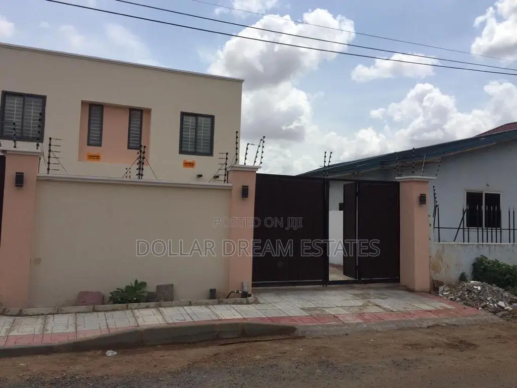 3bdrm House in Adjiriganor for rent