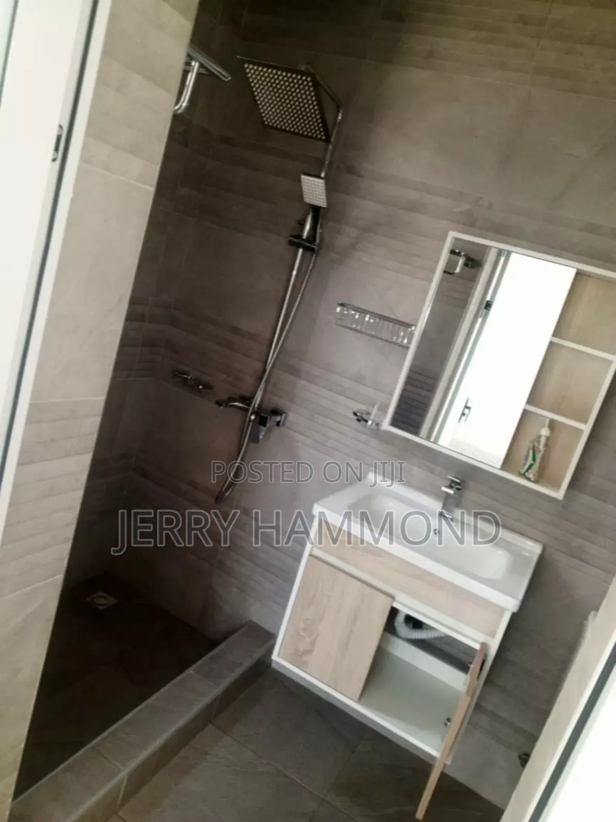 2bdrm House in Tseaddo East Airport for rent