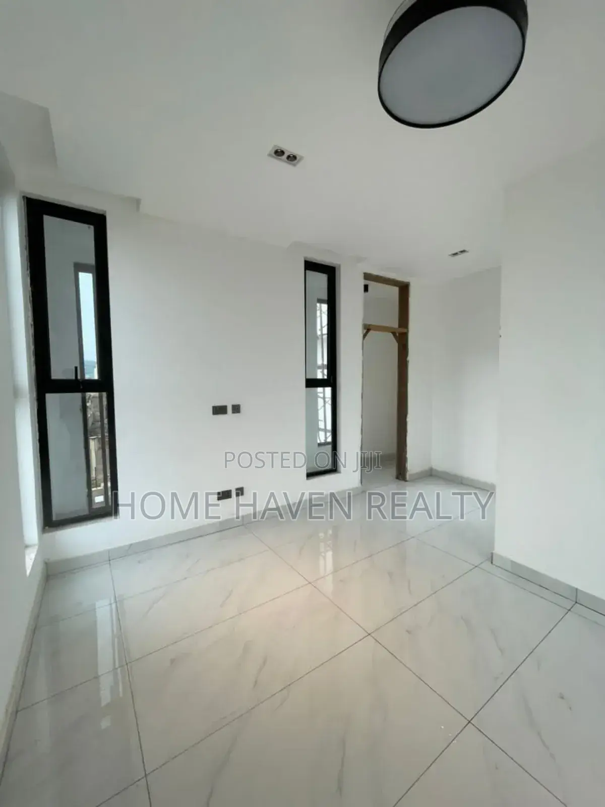 5bdrm House in Oyarifa for sale