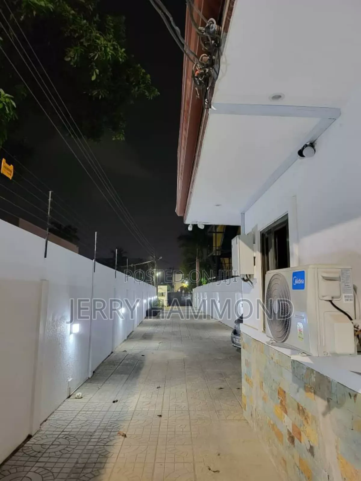 Furnished 5bdrm House in Airport Residential for rent