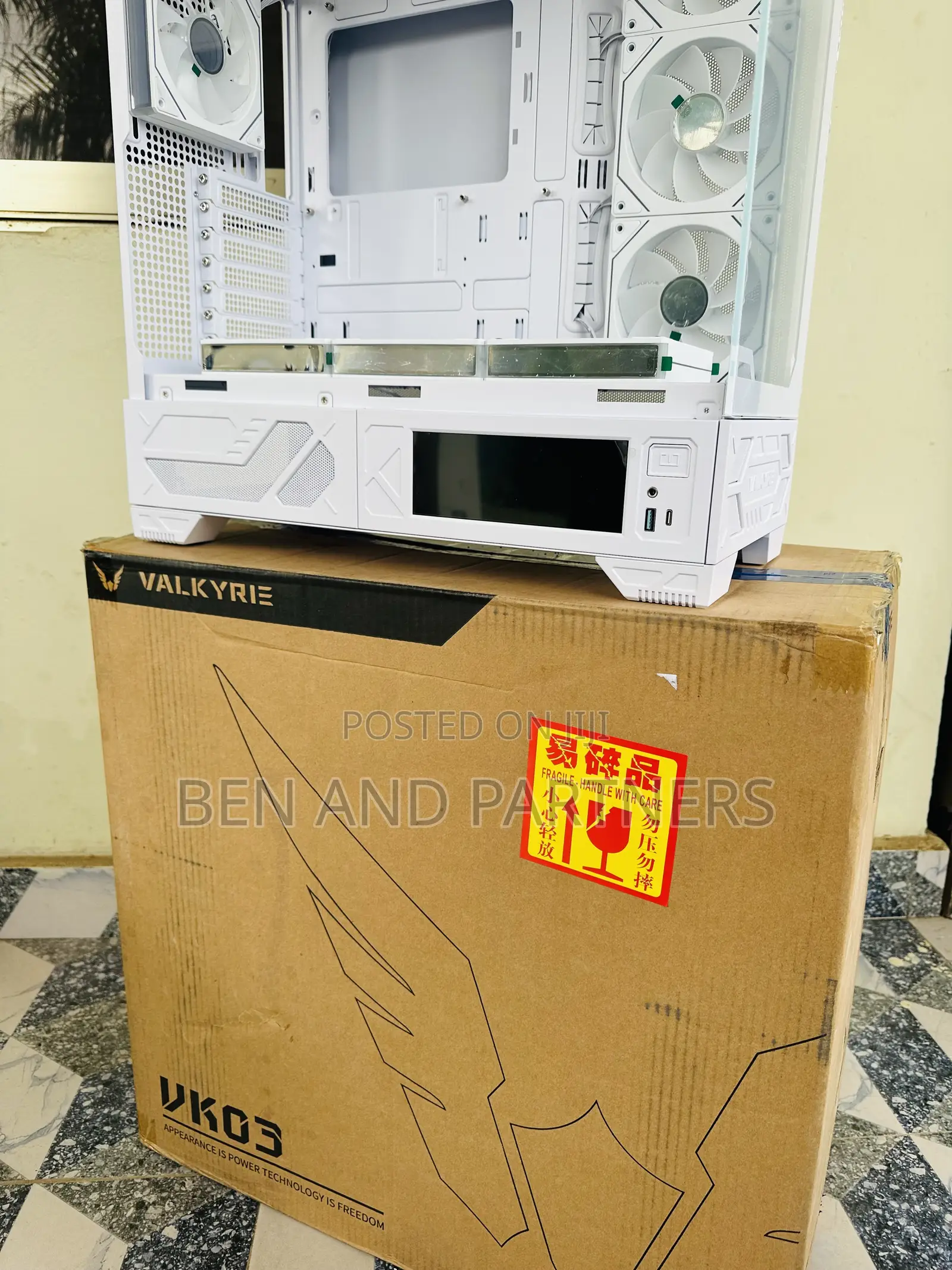 Valkyrie 6.2" Touchscreen Gaming Pc Case With 7-argb Fans