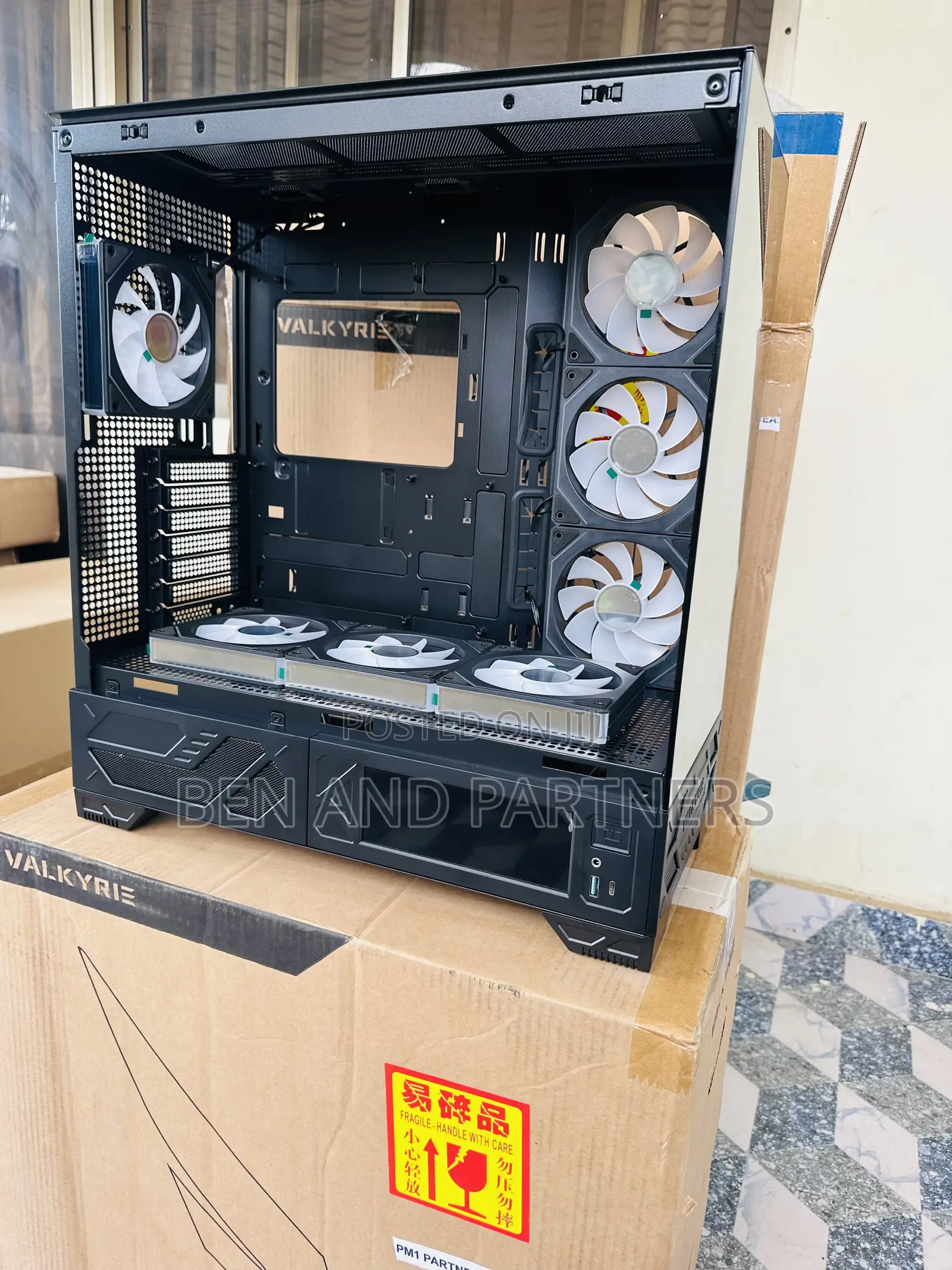 Valkyrie 6.2" Touchscreen Gaming Pc Case With 7-argb Fans