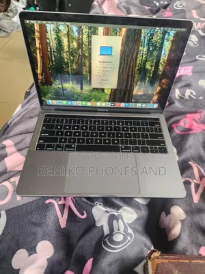 Laptop Apple MacBook Pro 2019 16GB Intel Core I7 SSD 512GB