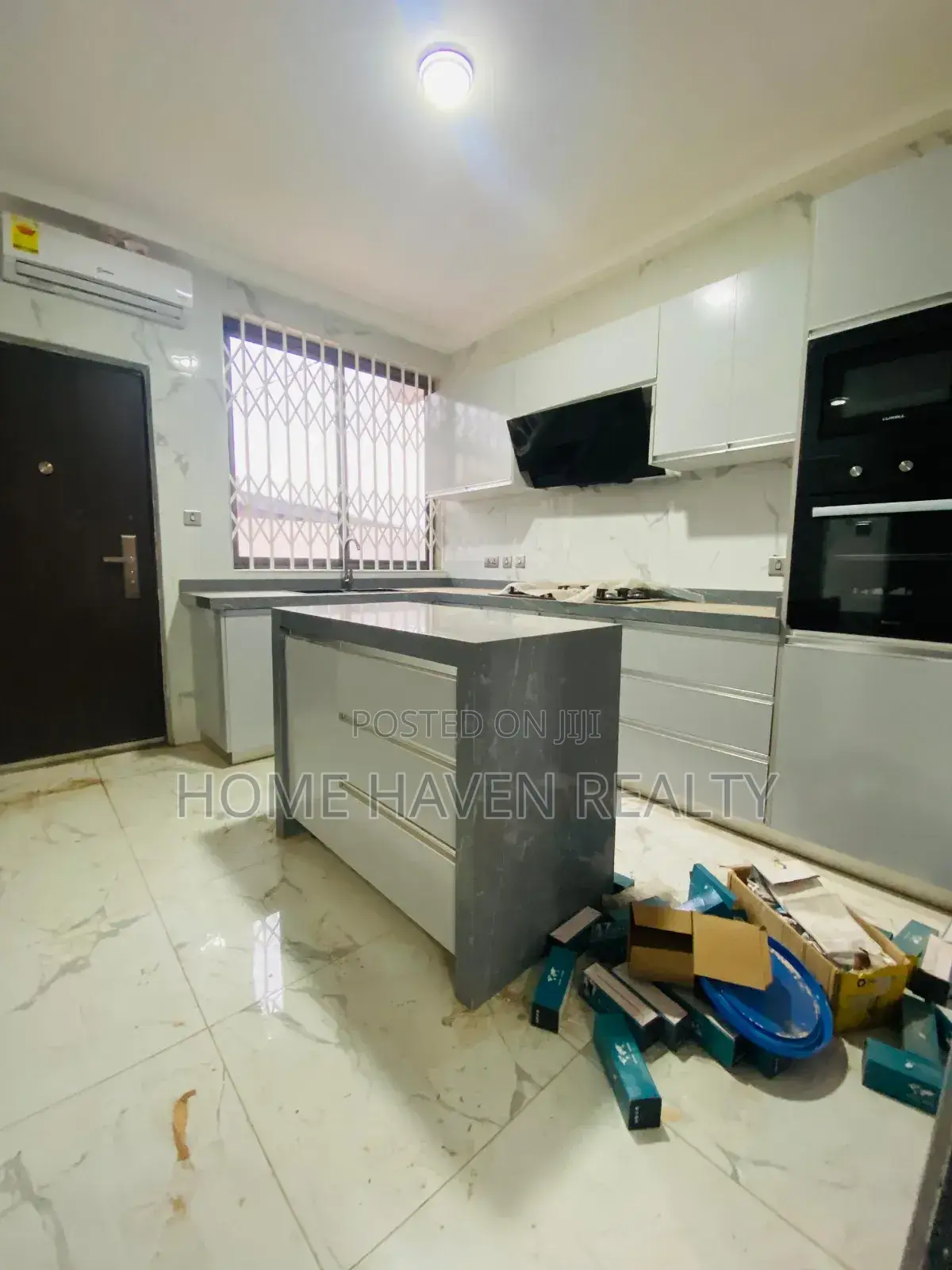 3bdrm House in Oyarifa for sale