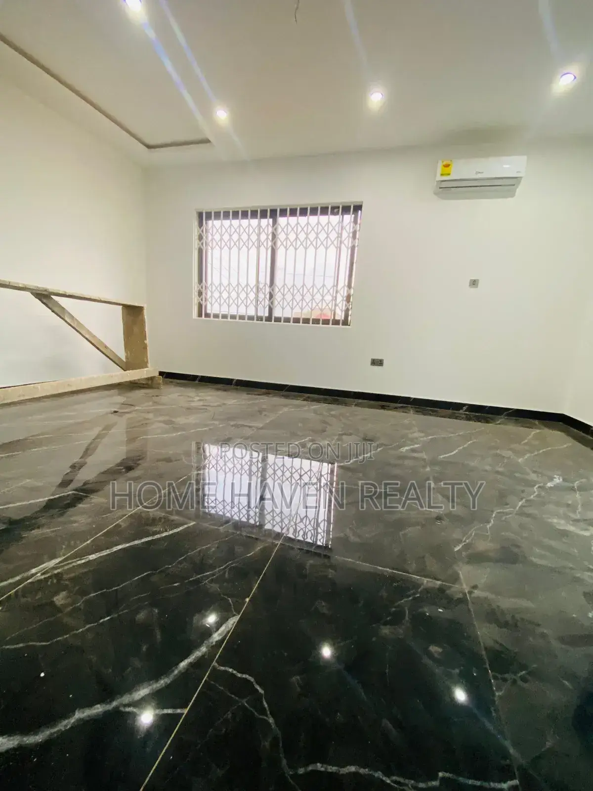 3bdrm House in Oyarifa for sale