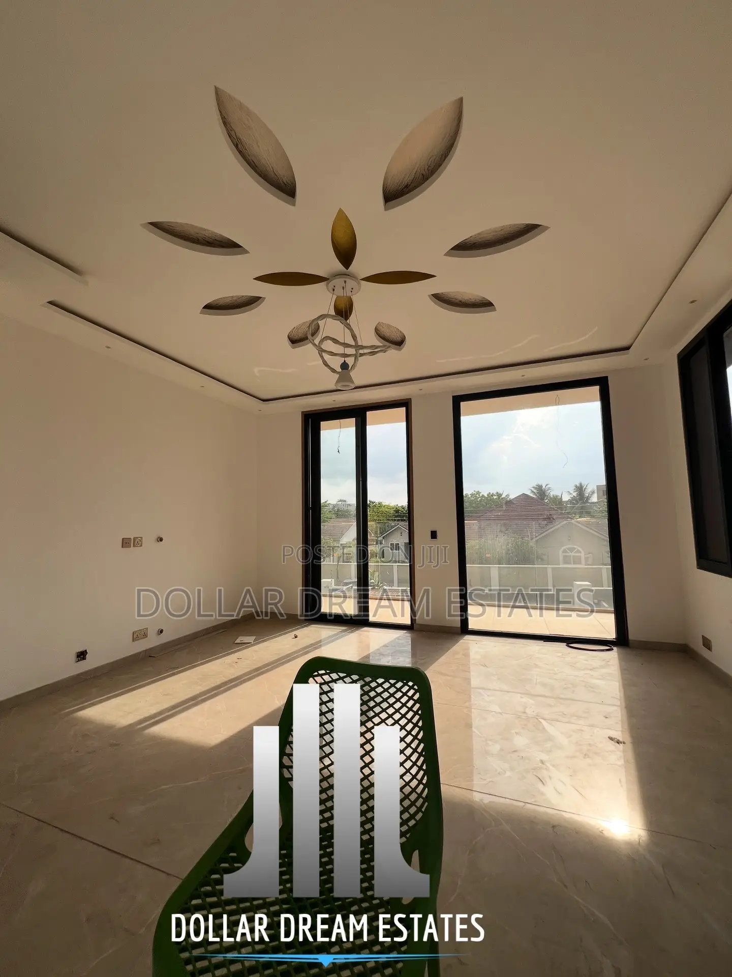 5bdrm House in East Legon for sale