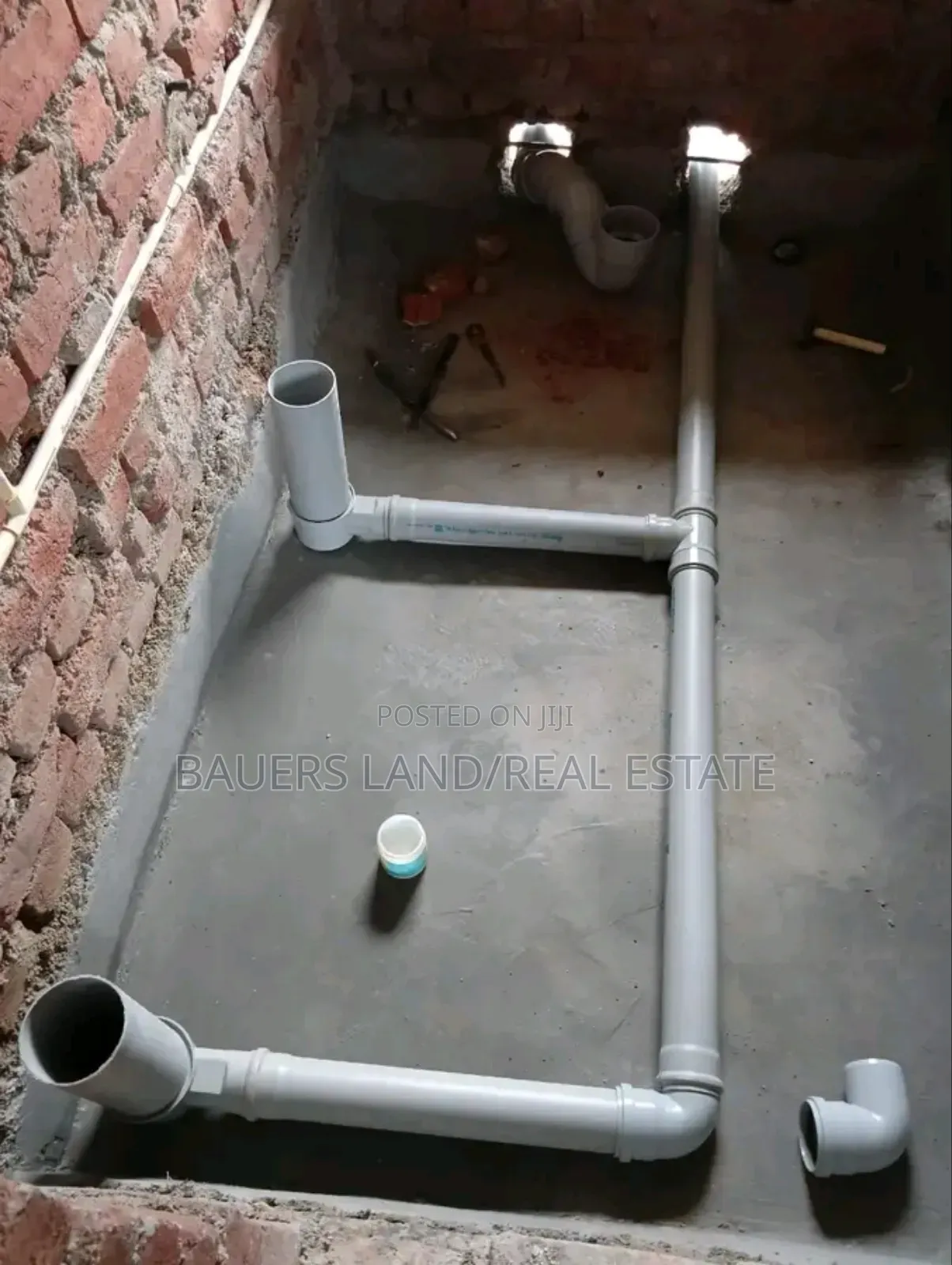 Professional Plumber Available