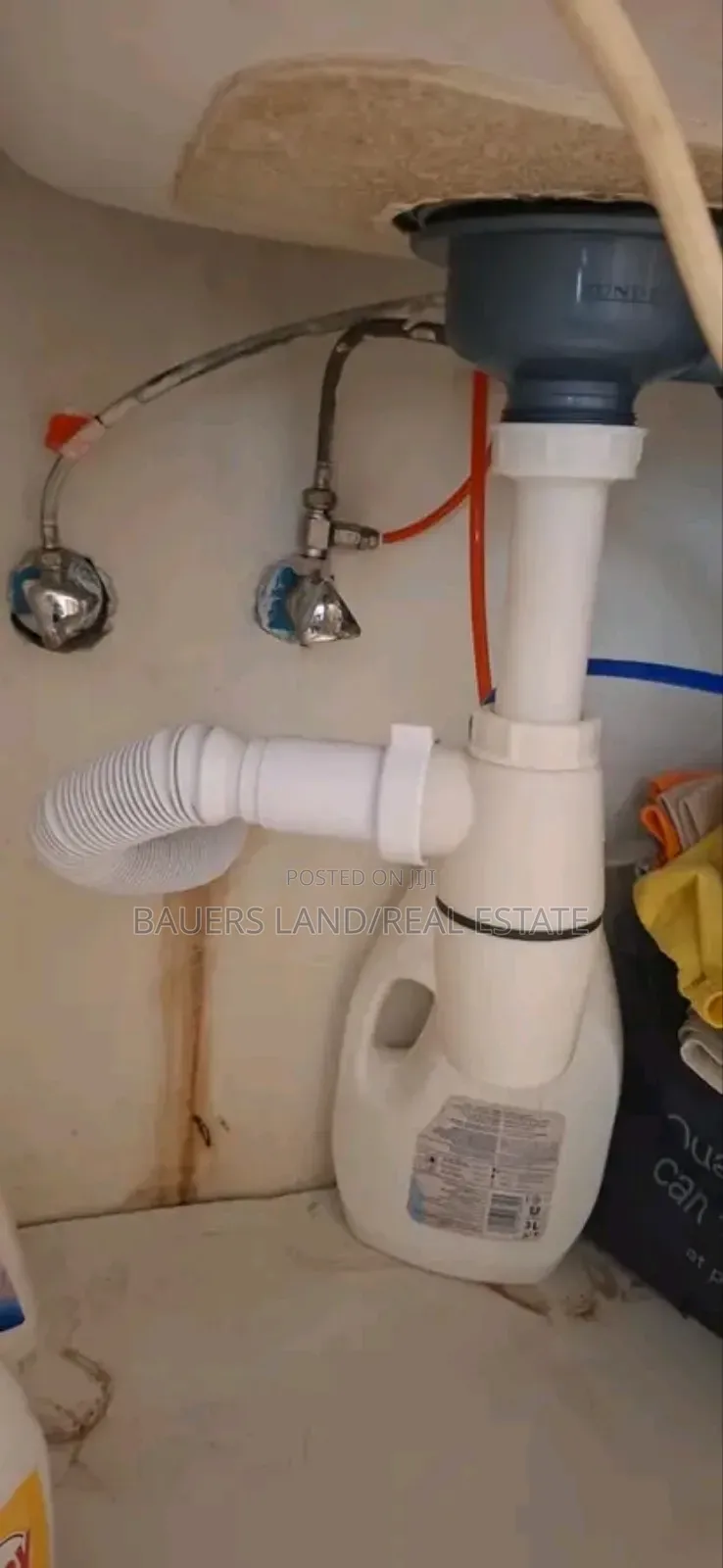 Professional Plumber Available