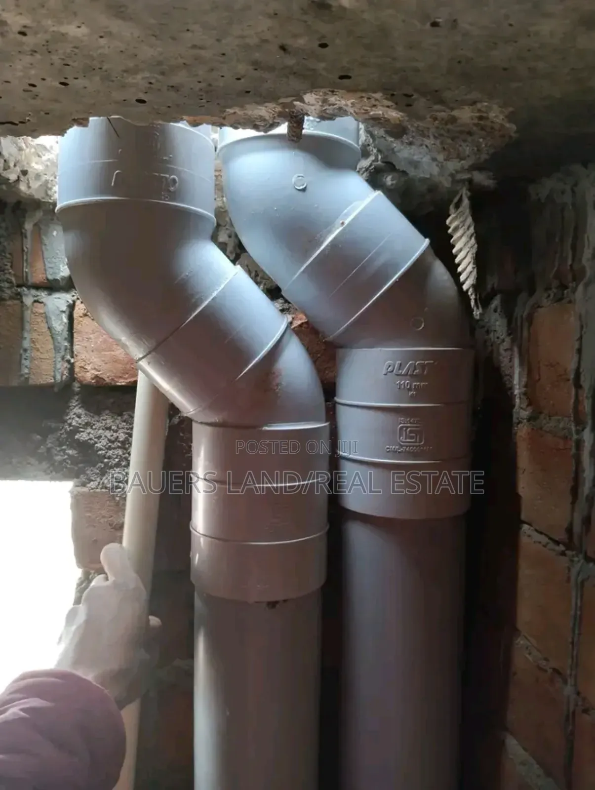 Professional Plumber Available