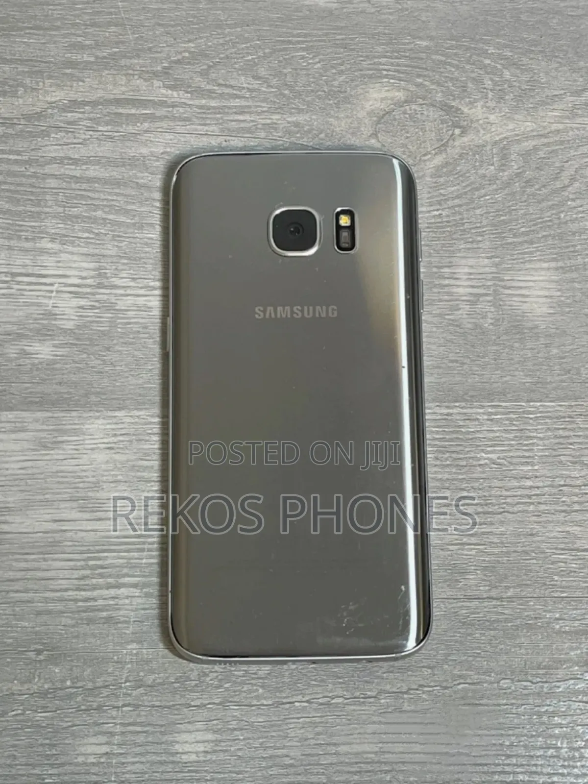 New Samsung Galaxy S7 32 GB Gold
