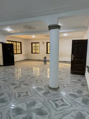 6bdrm House in Hfc Estate Area, Spintex for rent