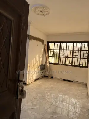 6bdrm House in Hfc Estate Area, Spintex for rent