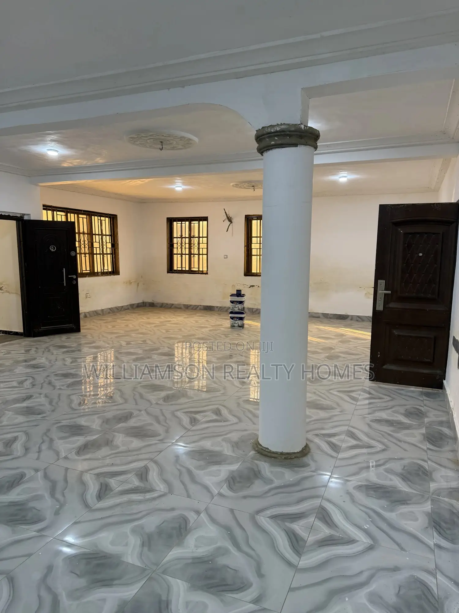 6bdrm House in Hfc Estate Area, Spintex for rent