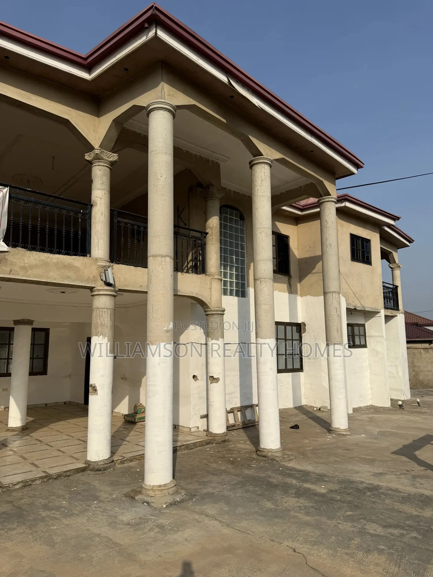 6bdrm House in Hfc Estate Area, Spintex for rent