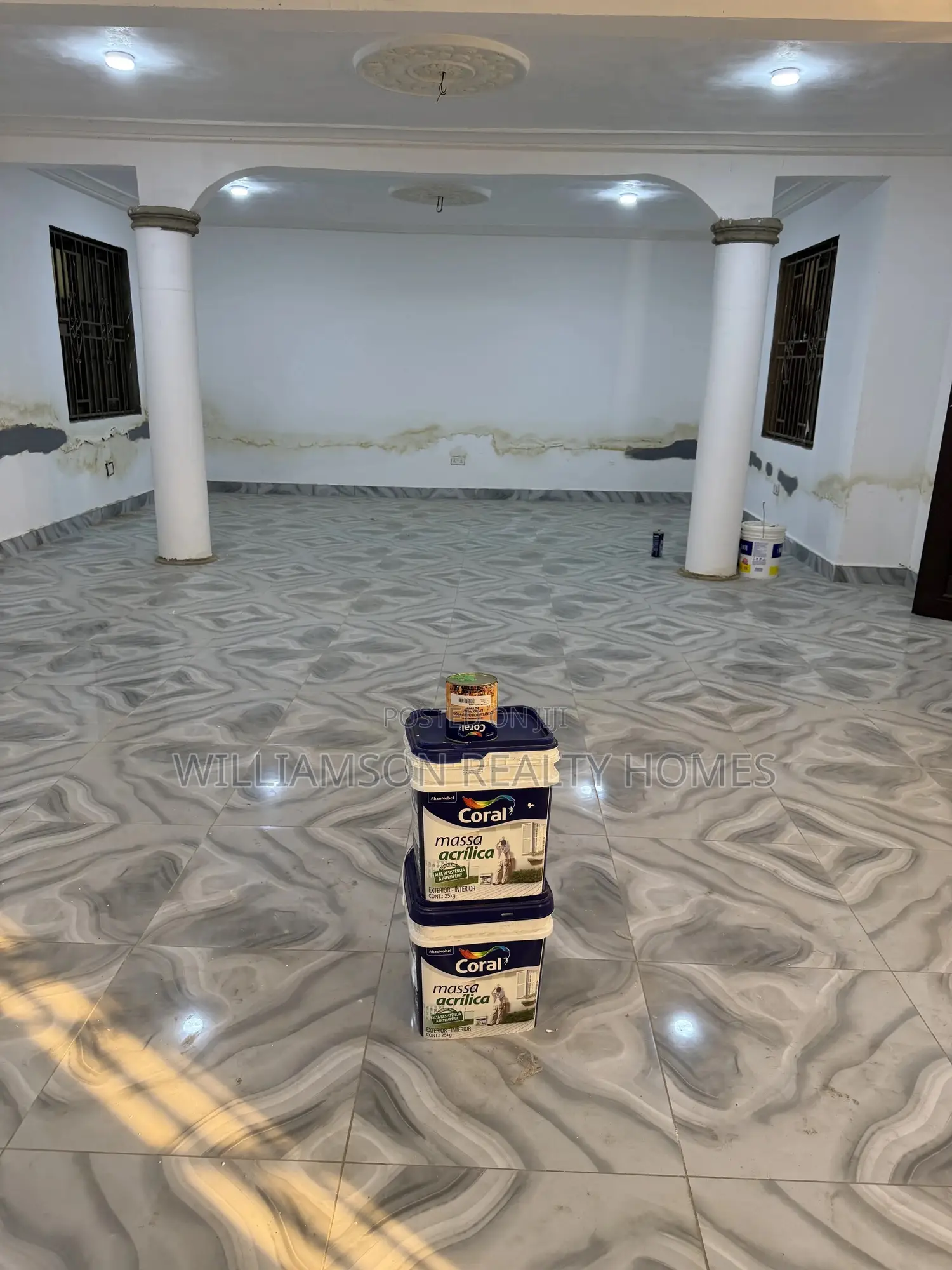 6bdrm House in Hfc Estate Area, Spintex for rent