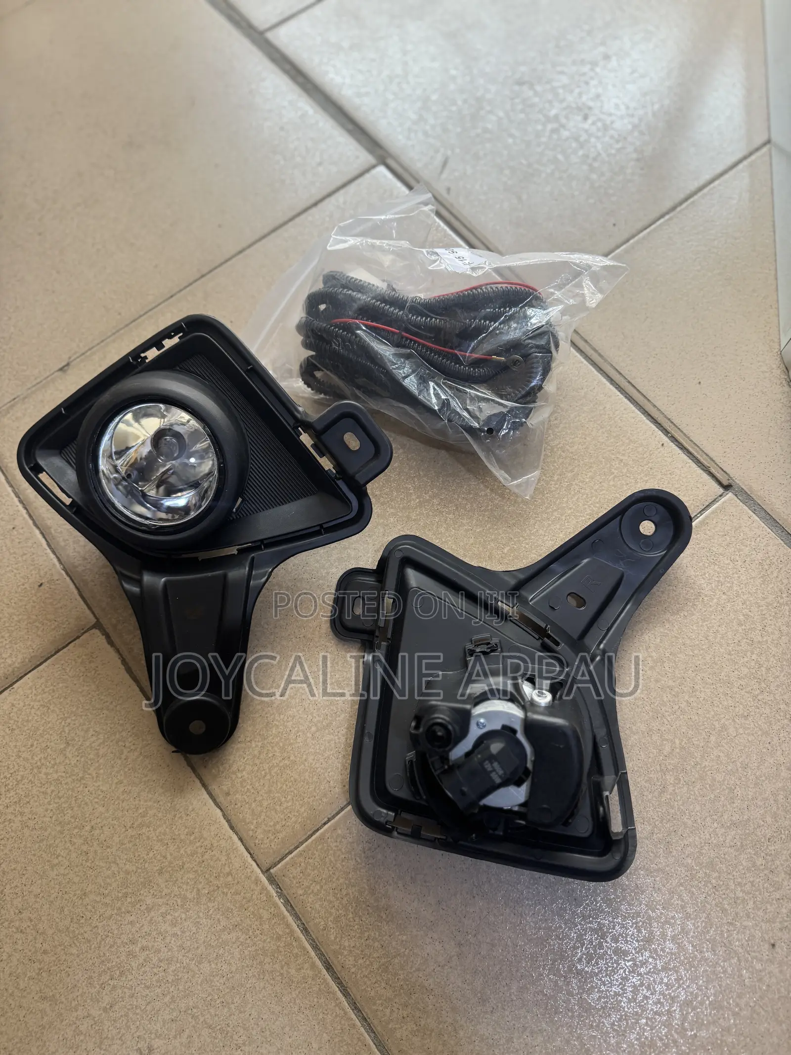 Toyota Hiace 2011 to 2013 Fog Light With Bulb and Cable