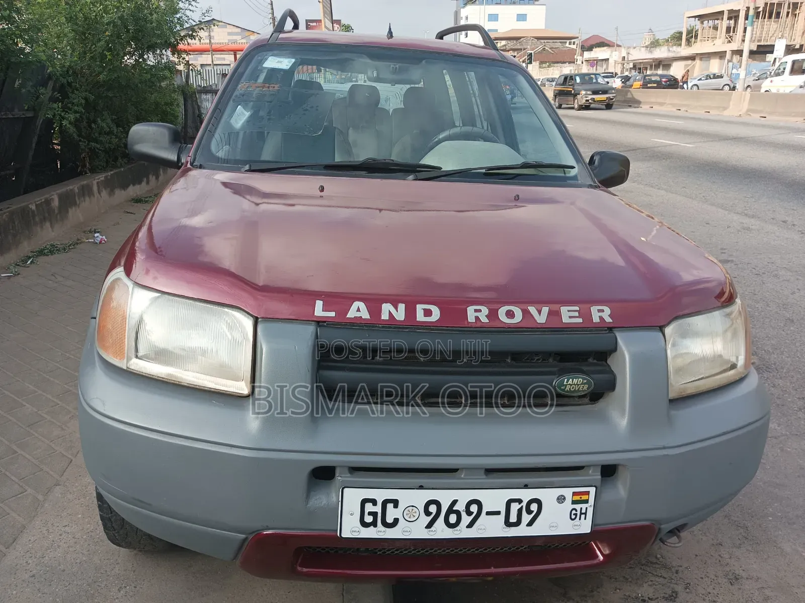 Land Rover Discovery Sport 2017 Red in Circle - Cars, Bismark Otoo ...