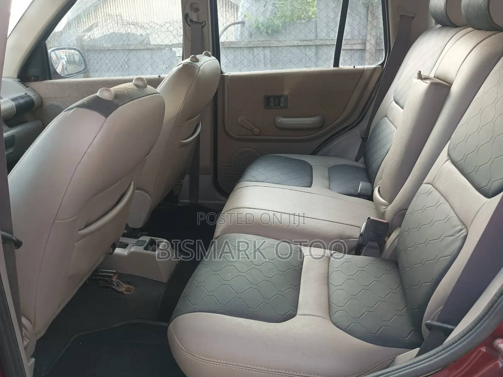 Land Rover Discovery Sport 2017 Red in Circle - Cars, Bismark Otoo ...