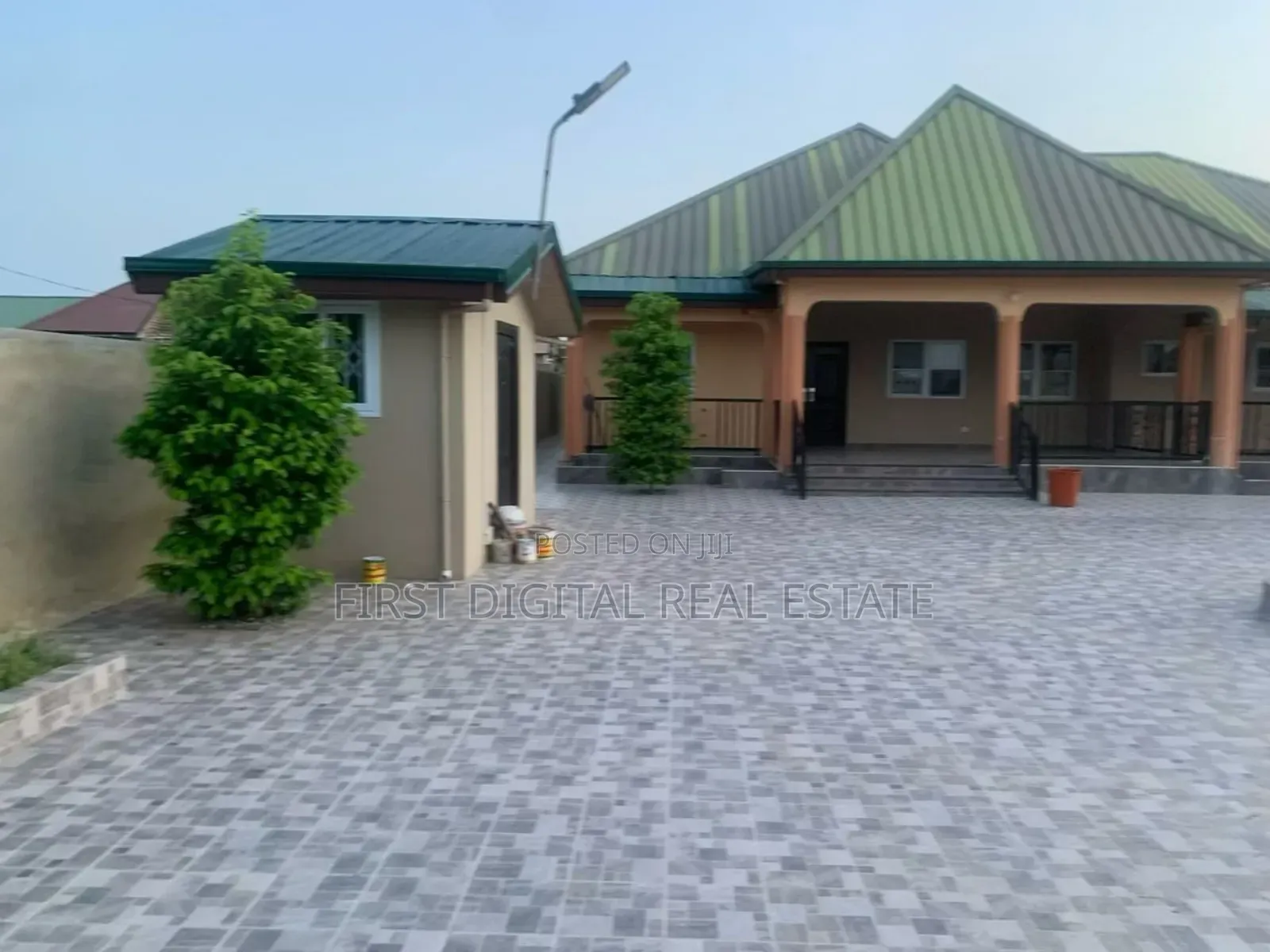 4bdrm Apartment in First Digital Real, Awutu Senya East Municipal