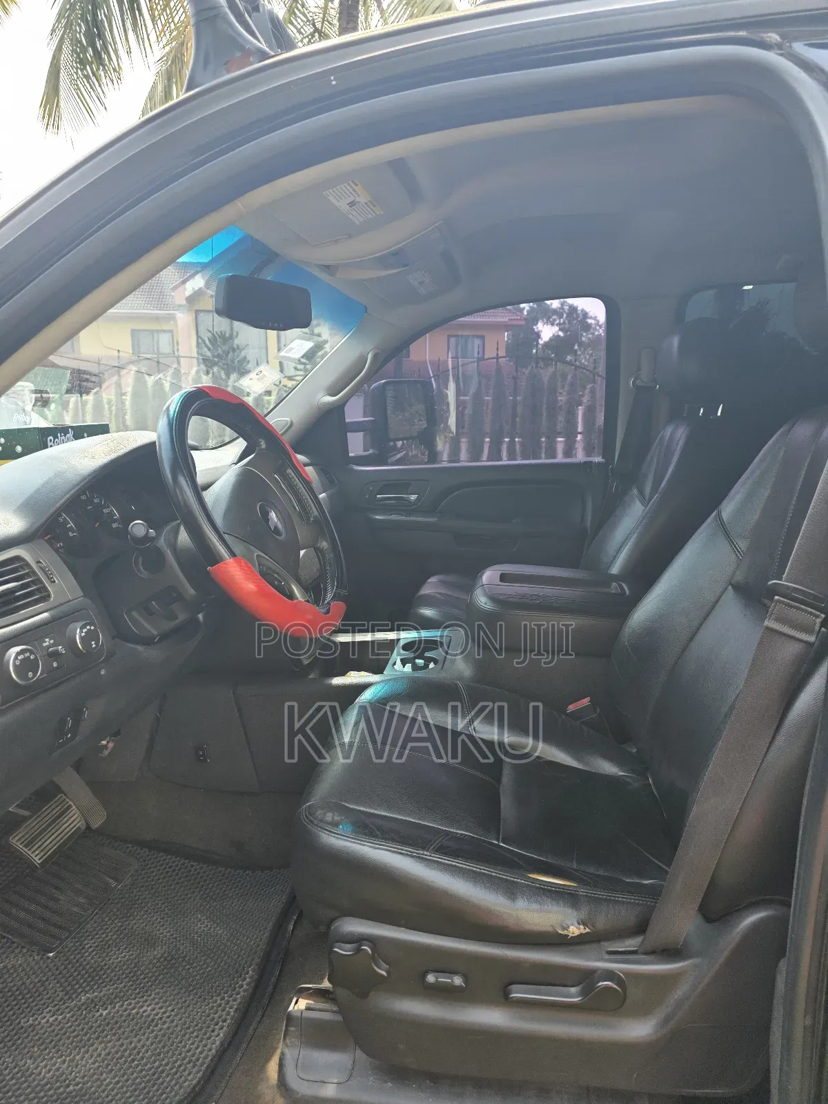 Chevrolet Avalanche 2013 Black