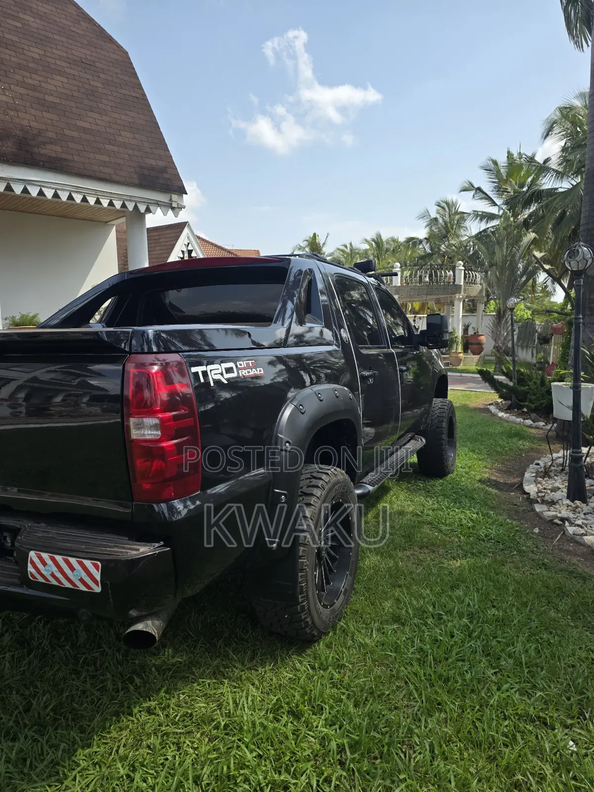 Chevrolet Avalanche 2013 Black