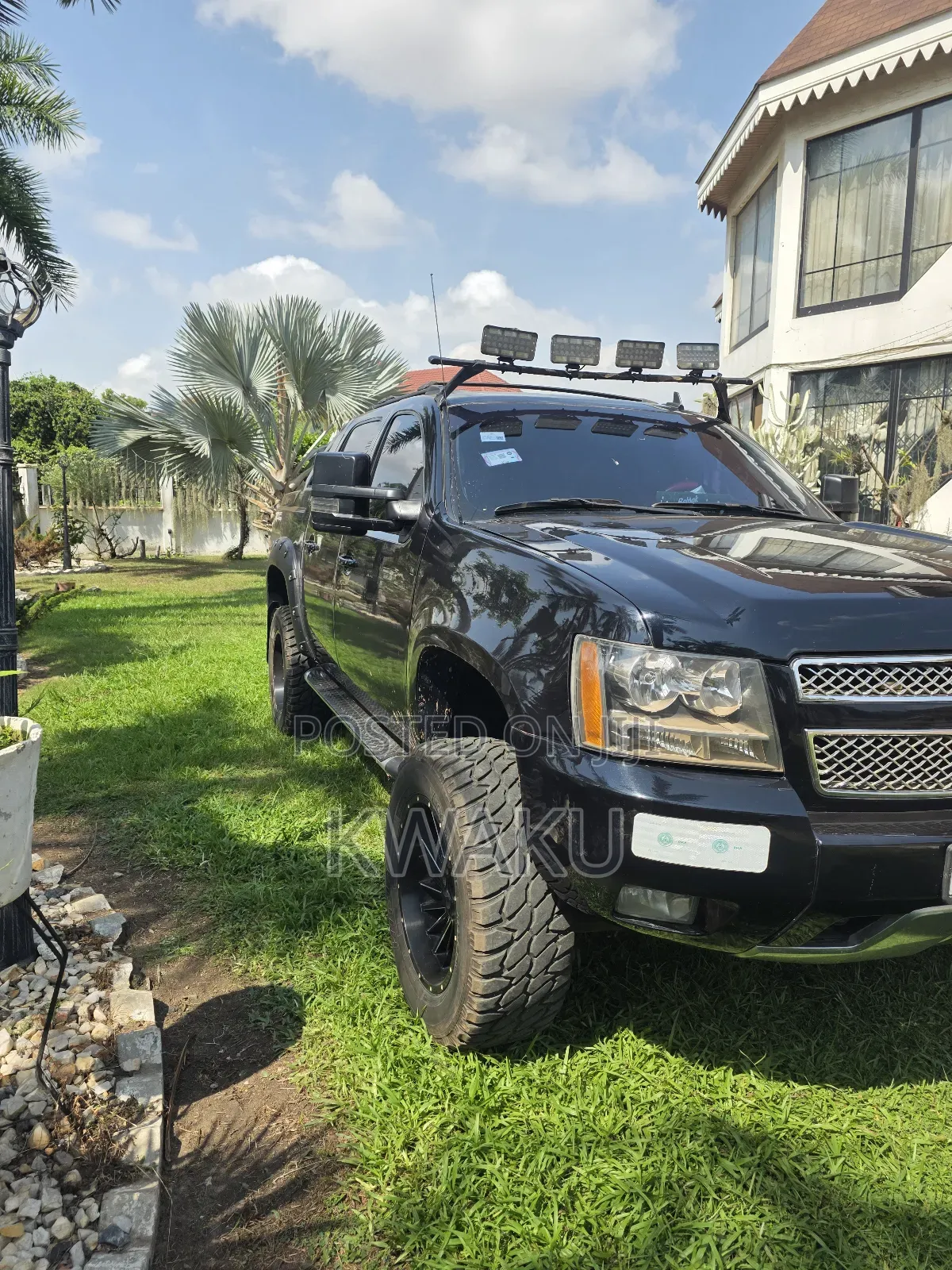 Chevrolet Avalanche 2013 Black