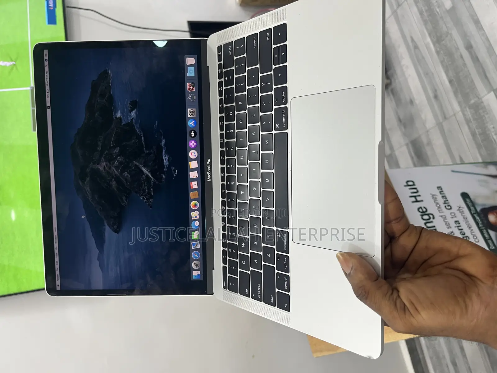 Laptop Apple MacBook Pro 8GB Intel Core I5 SSD 256GB