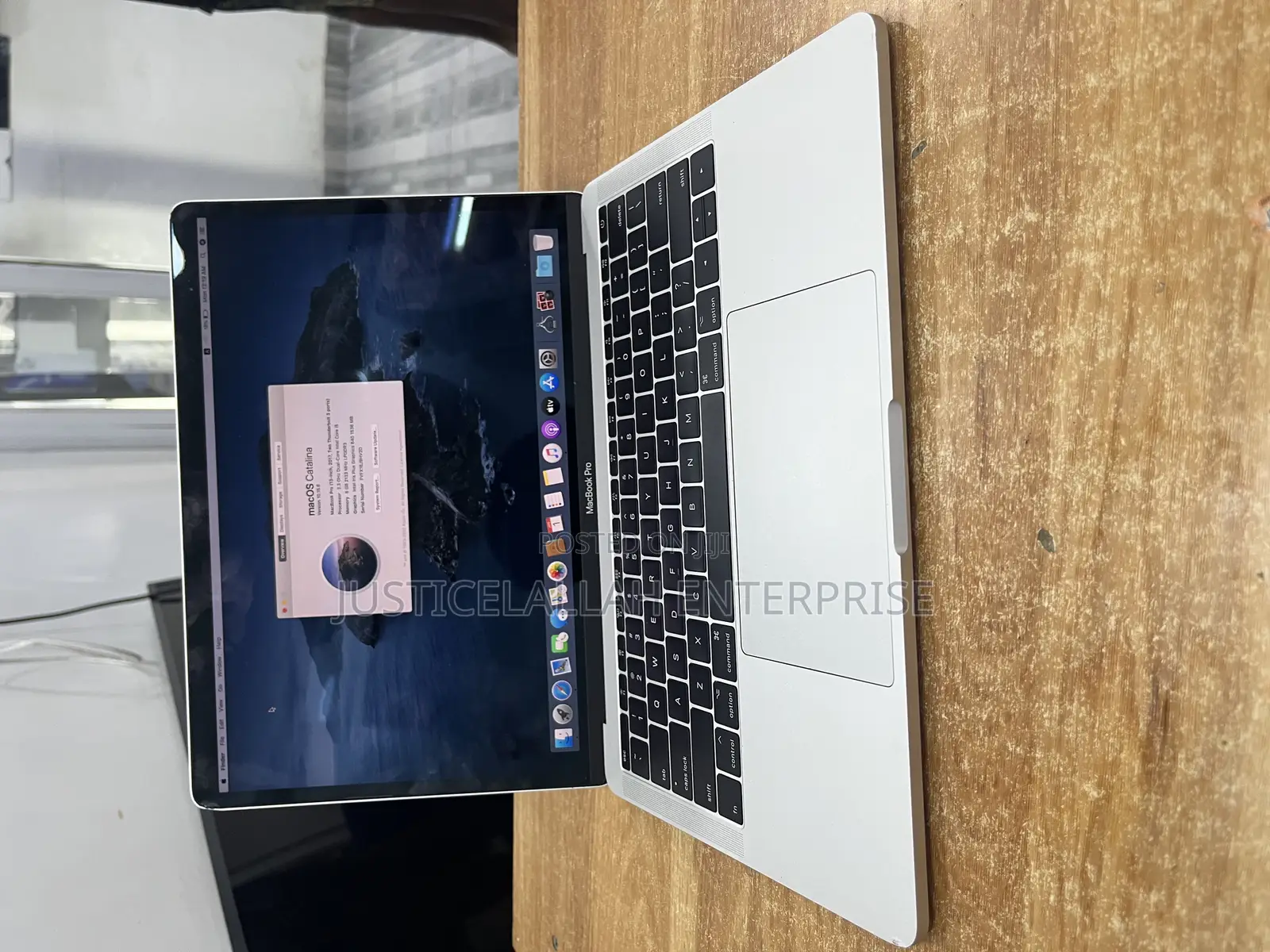 Laptop Apple MacBook Pro 8GB Intel Core I5 SSD 256GB