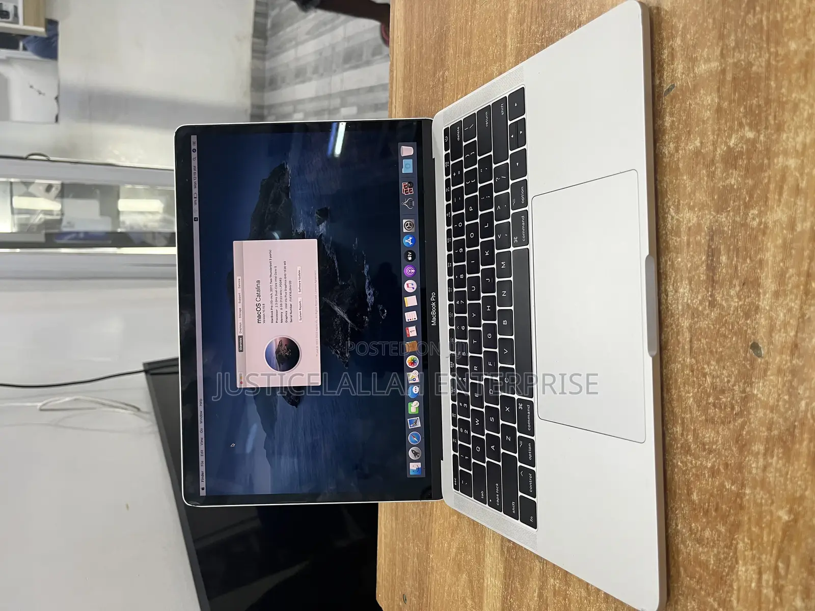Laptop Apple MacBook Pro 8GB Intel Core I5 SSD 256GB