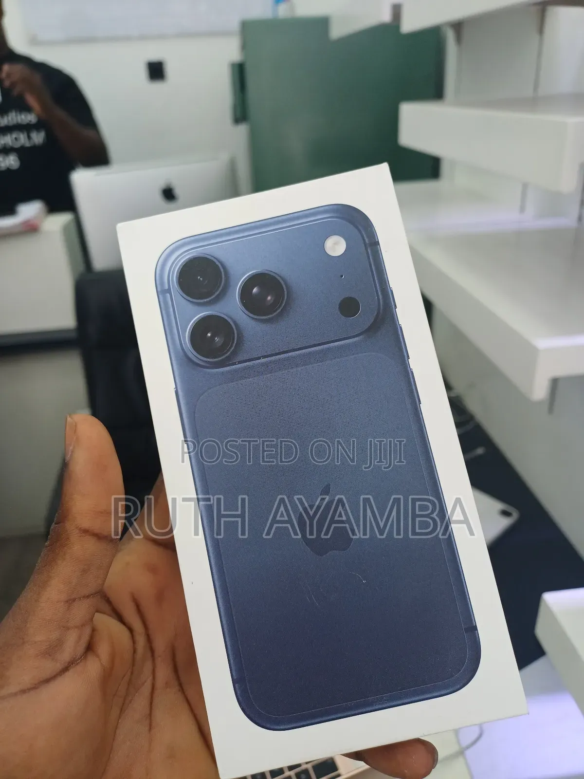 New Apple iPhone 17 Pro 256 GB Blue