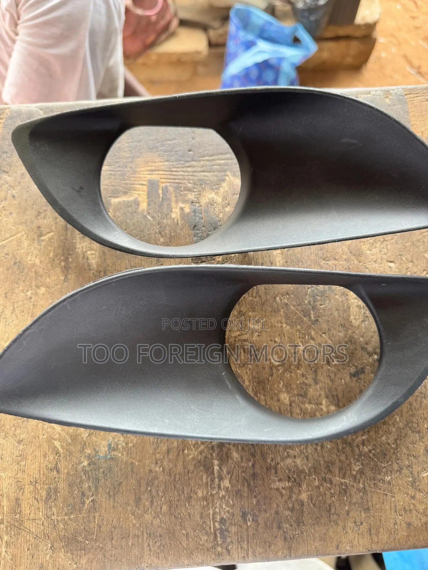 Vitz / Yaris 2007- 2012 Fog Lamp Covers.