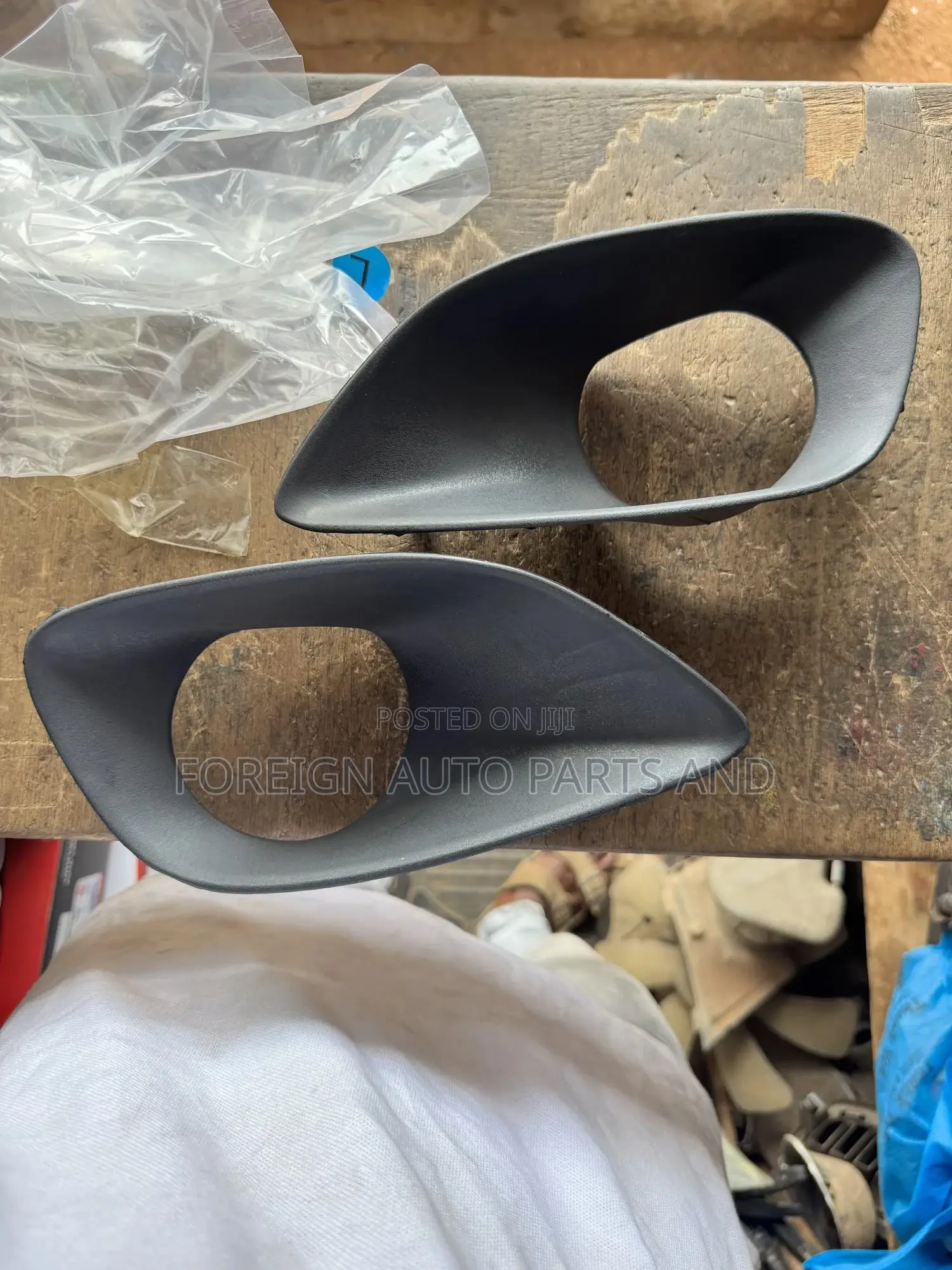 Vitz / Yaris 2007- 2012 Fog Lamp Covers.