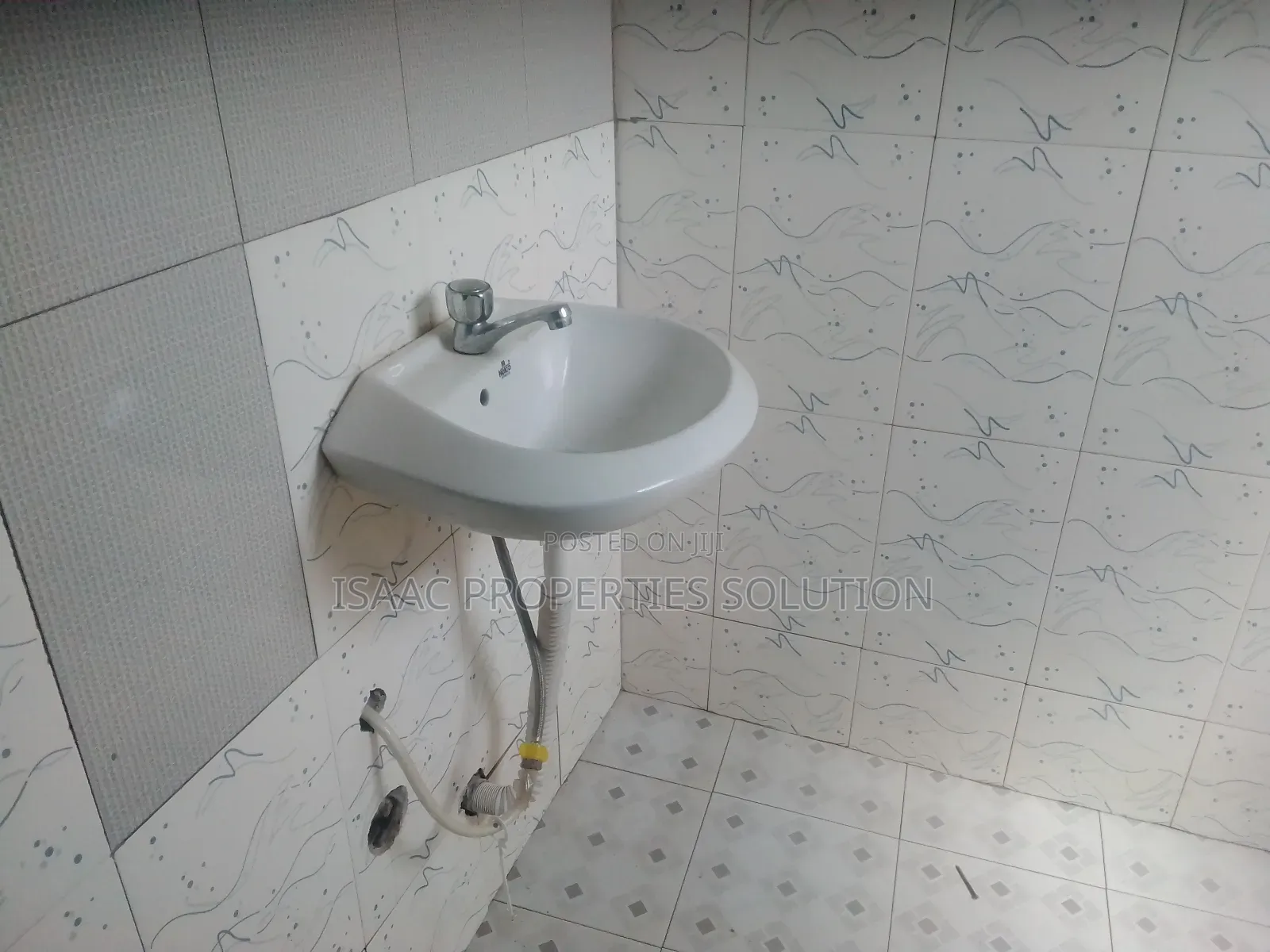 1bdrm Apartment in Isaac Properties, Shama Ahanta East Metropolitan