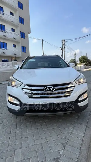 Hyundai Santa Fe 2015 White