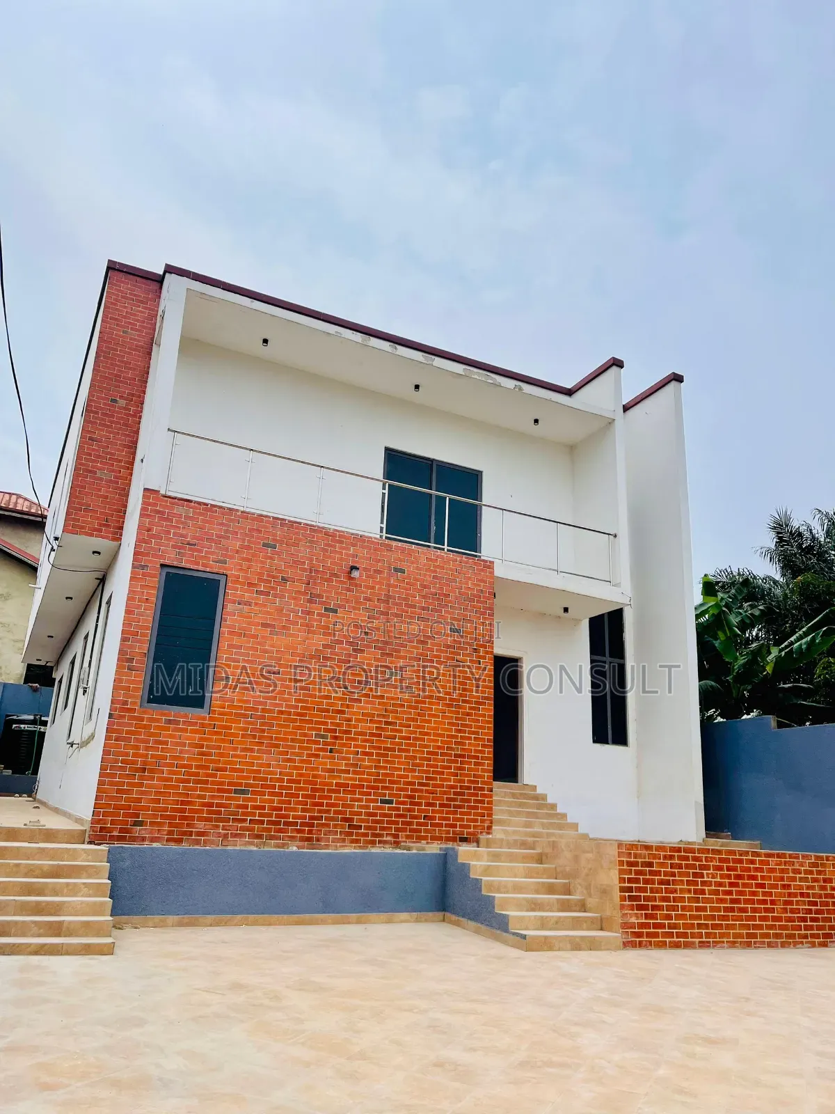 3bdrm House in Kwabenya for sale