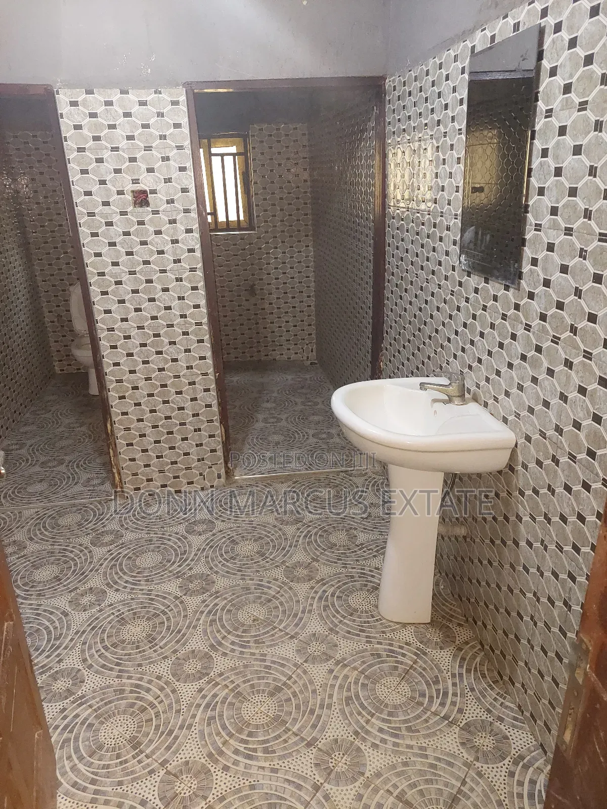 3bdrm Apartment in Don Marcus'S Estate, Kumasi Metropolitan for rent