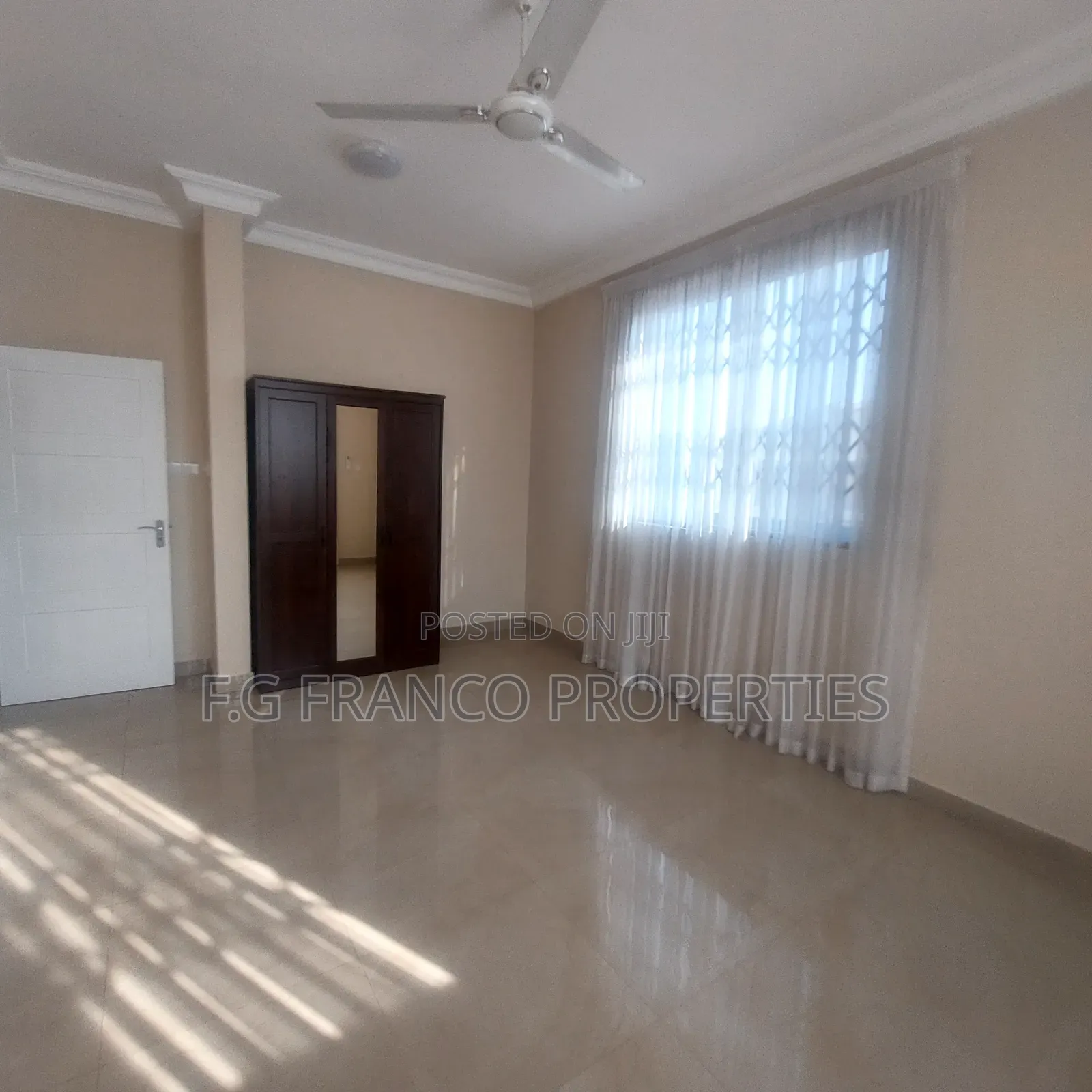 2bdrm Apartment in Kg. Franco, Airport Residential Area for rent