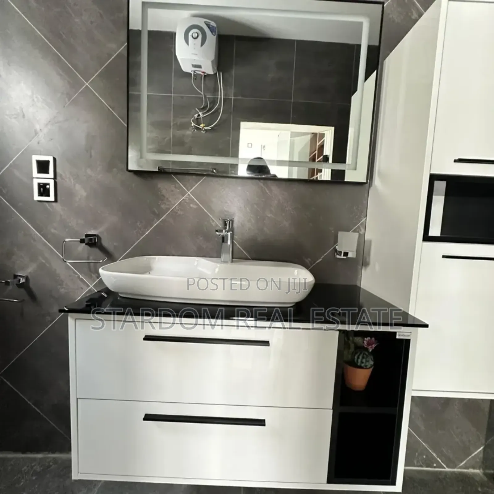 3bdrm Bungalow in East Legon Hills for sale
