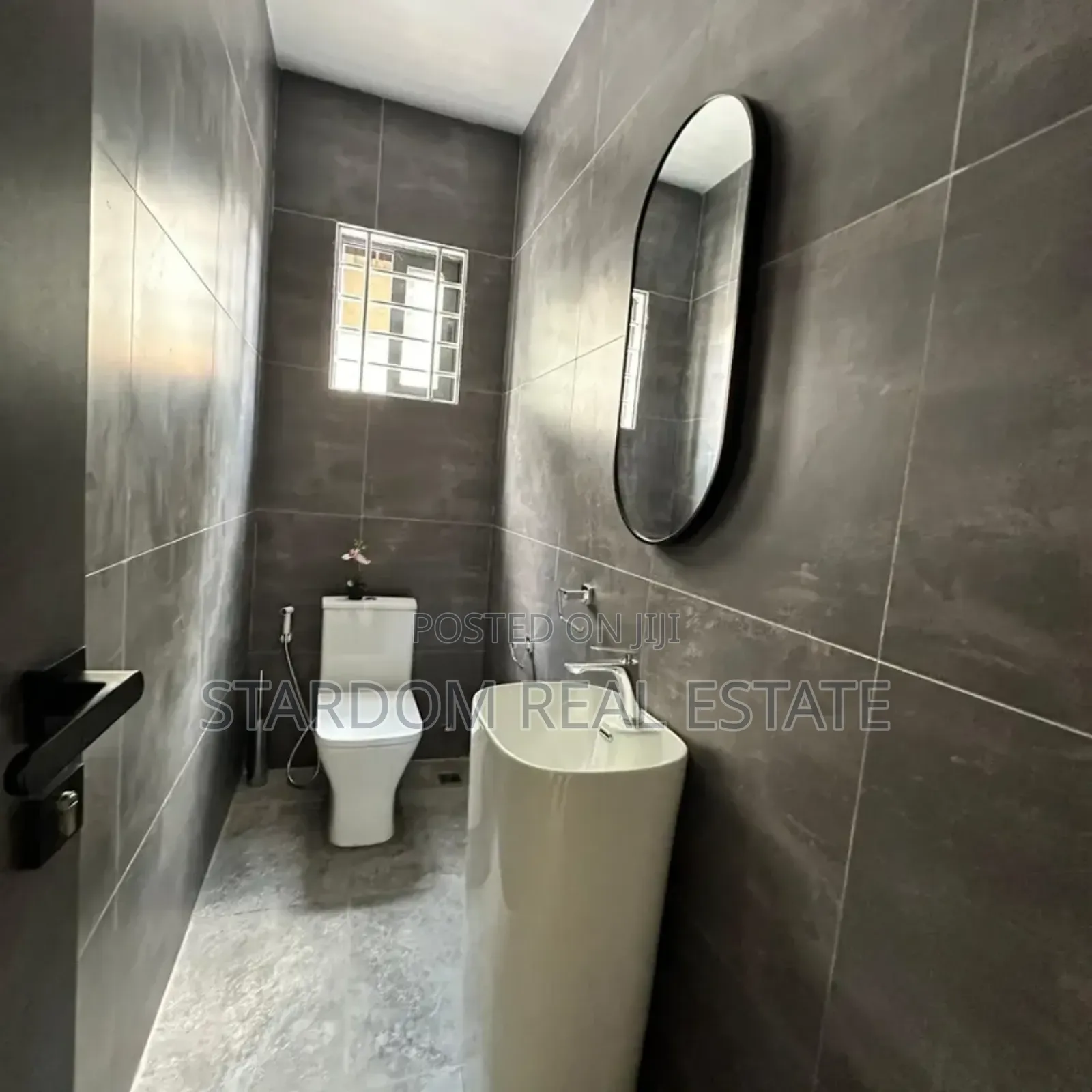 3bdrm Bungalow in East Legon Hills for sale