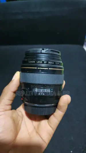 Canon Ef 85mm F/1.8 Usm Lens – Sharp Portrait Lens – Clean