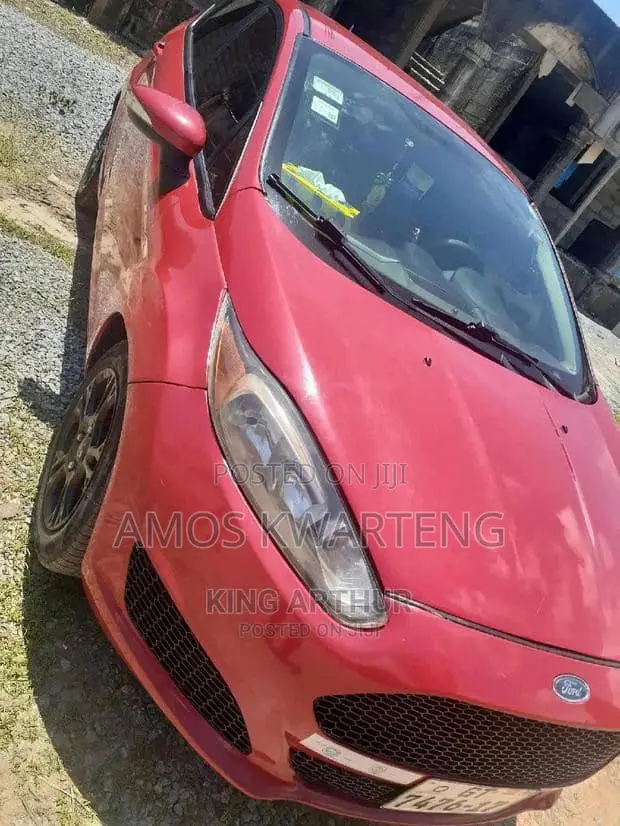 Ford Fiesta SE 4dr Hatchback (1.6L 4cyl 5M) 2015 Red