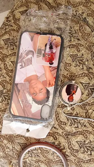 iPhone Cases and Chains Customization