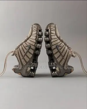 Nike Shox Khaki