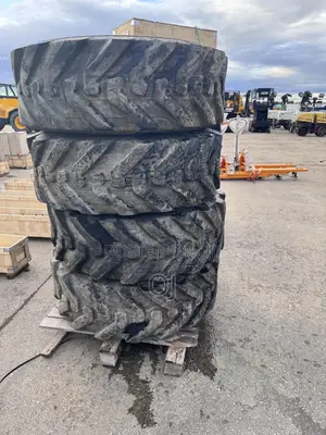 Alliance 400/80 24 Inch Truck Tyres About 80% Thread(Very Strong)