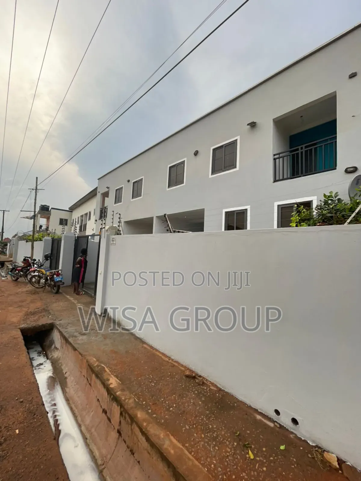 3bdrm Duplex in Wisa Group, Accra Metropolitan for rent