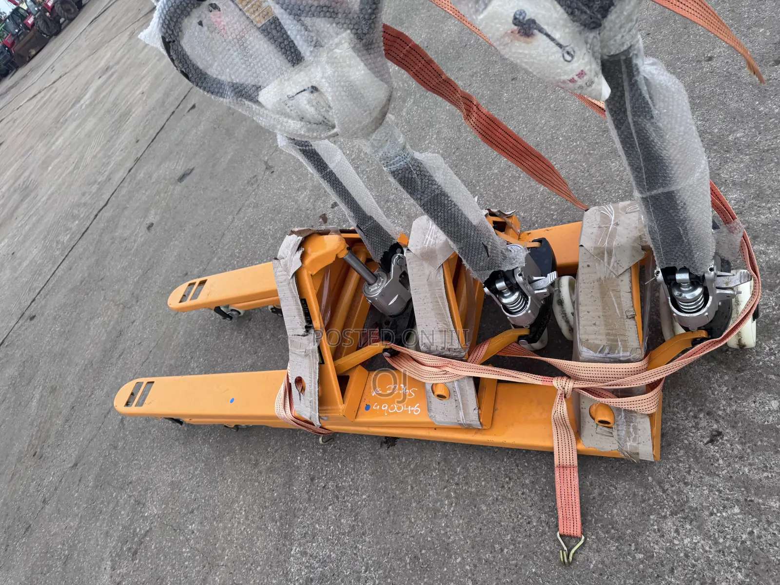 Heavy Duty 3000kg/3t Pallet Trucks – Warehouse / Logistics Use